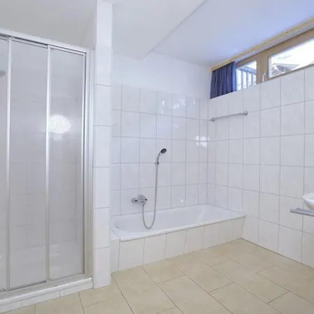 Schoeneben Haus Gernkogel Wald im Pinzgau